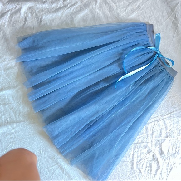 Baby blue mesh maxi flowy ballerina tutu skirt with lace ribbon - Picture 4 of 6